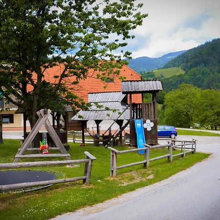 Farm Stay Loger Ljubno Exterior foto